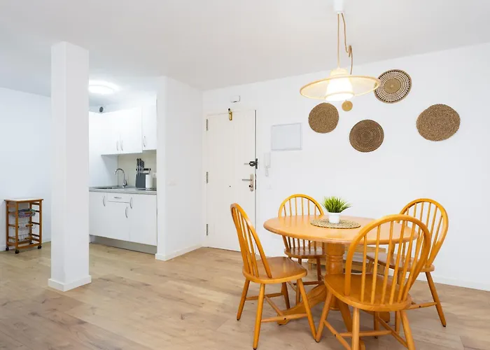 Home2book Sunny With Pool, Martianez Lejlighed *